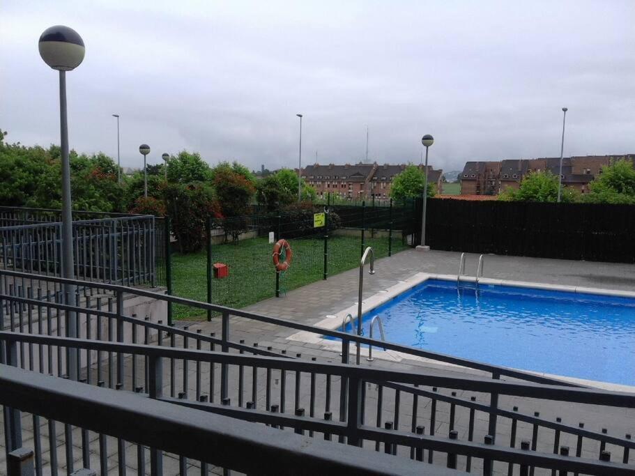 Piso Con Vistas En Urbanizacion Con Piscina Santander Zewnętrze zdjęcie
