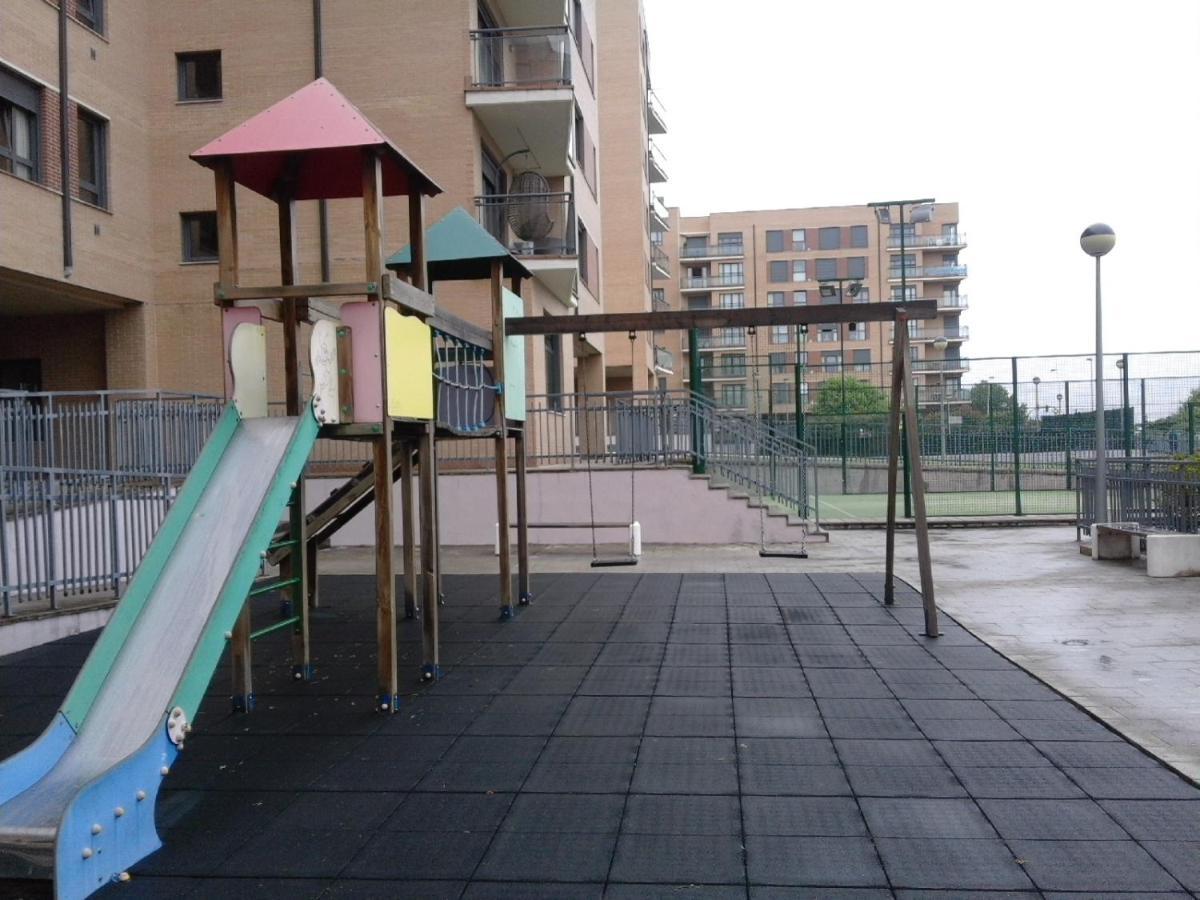 Piso Con Vistas En Urbanizacion Con Piscina Santander Zewnętrze zdjęcie